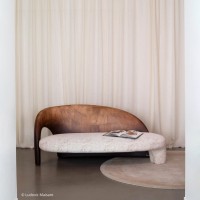 <a href="https://www.galeriegosserez.com/artistes/mohasseb-georges.html">Georges Mohasseb</a> - Tapir - Sofa